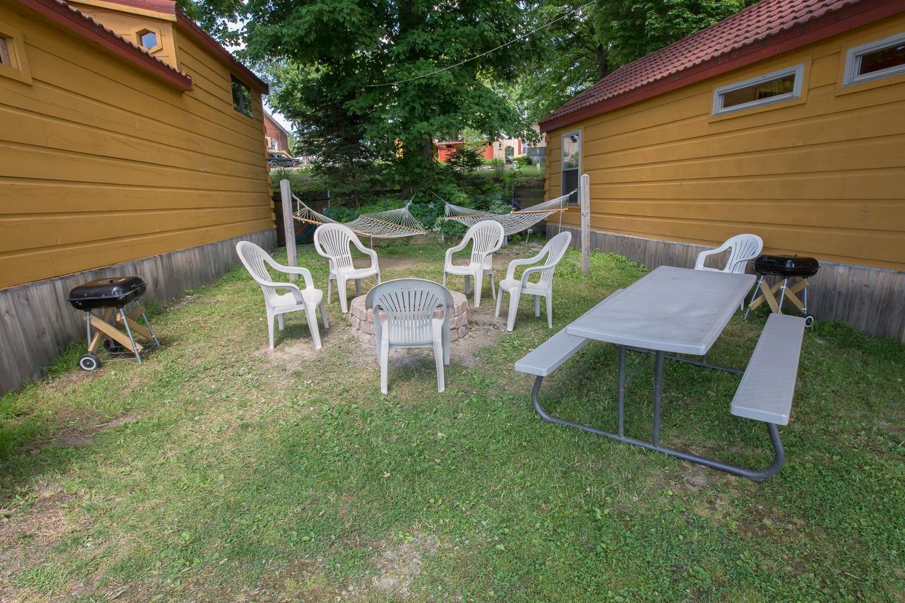 Resort Lake Cabins Edinboro