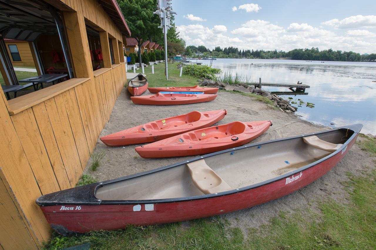 Lake Cabins 3* Edinboro