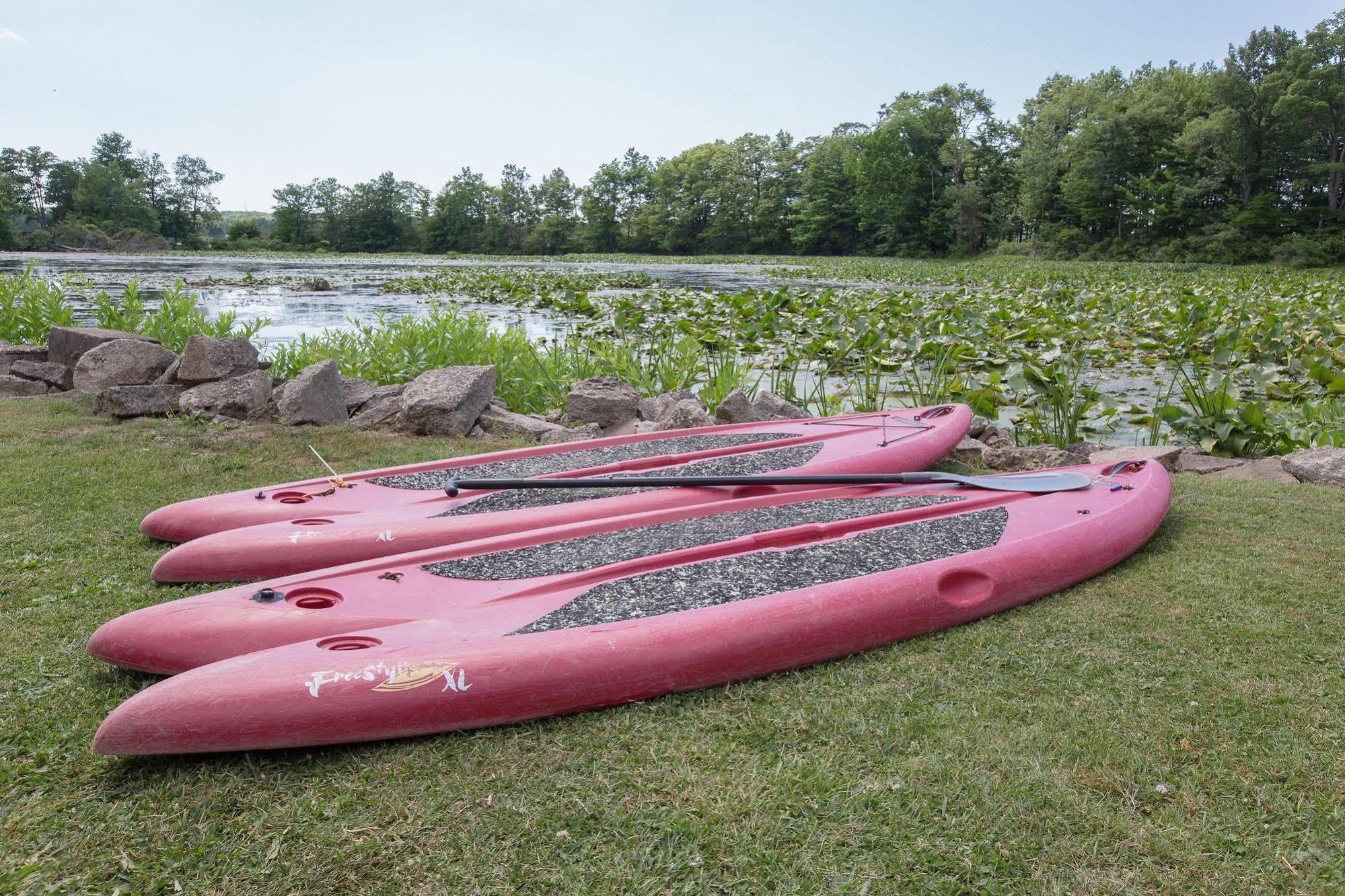 Lake Cabins Resort 3*