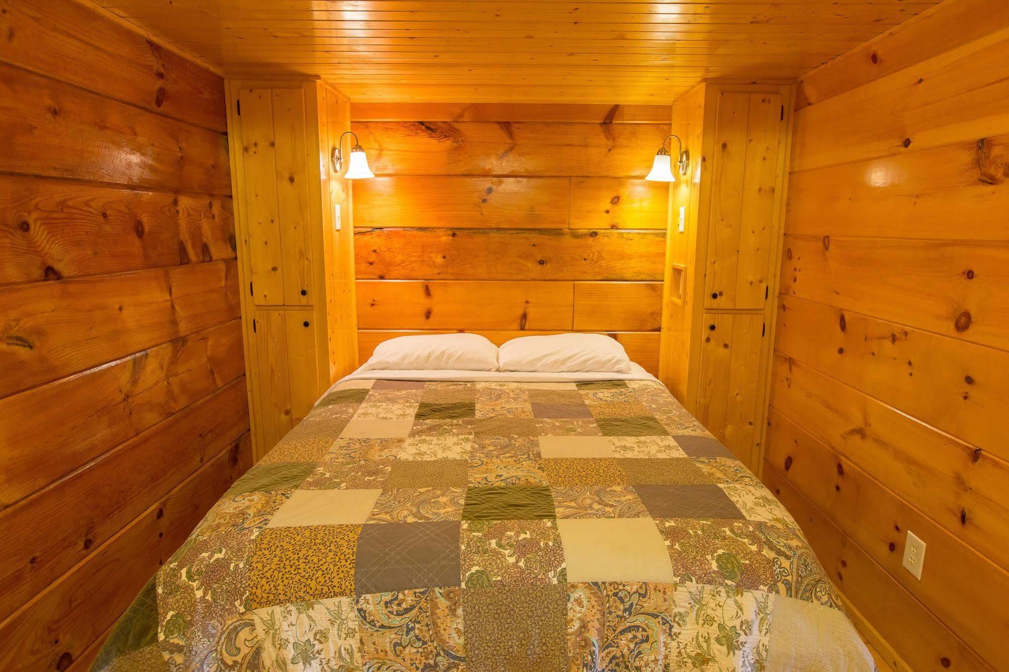 Lake Cabins Edinboro